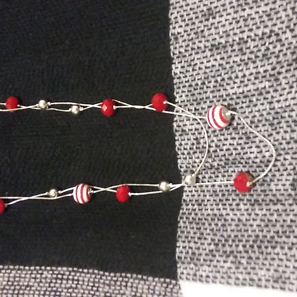 ACCESSORIES/LONG  NECKLACE w/ Matching Earrings🌹🌹🌹